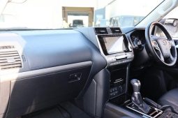 TOYOTA LAND CRUISER PRADO TX L PACKAGE BLACK EDITION 2021 full