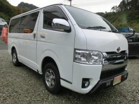 TOYOTA HIACE VAN LONG SUPER GL 2017