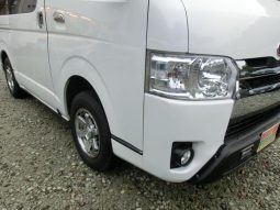 TOYOTA HIACE VAN LONG SUPER GL 2017 full