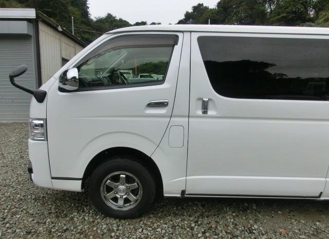 TOYOTA HIACE VAN LONG SUPER GL 2017 full