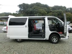 TOYOTA HIACE VAN LONG SUPER GL 2017 full