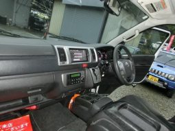 TOYOTA HIACE VAN LONG SUPER GL 2017 full