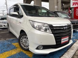 TOYOTA NOAH HYBRID G 2015 full