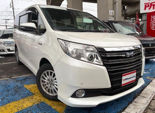 TOYOTA NOAH HYBRID G 2015 full