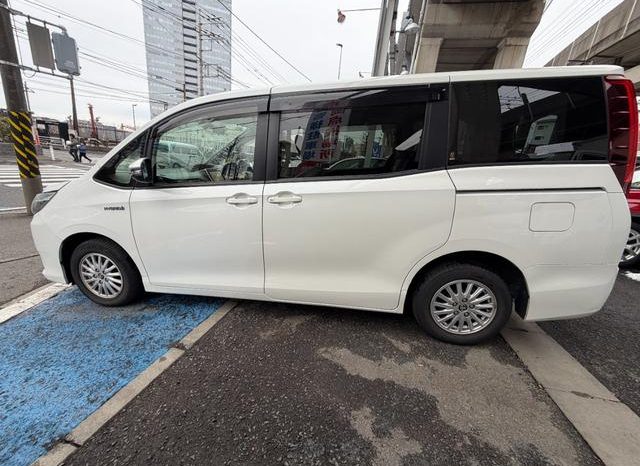 TOYOTA NOAH HYBRID G 2015 full