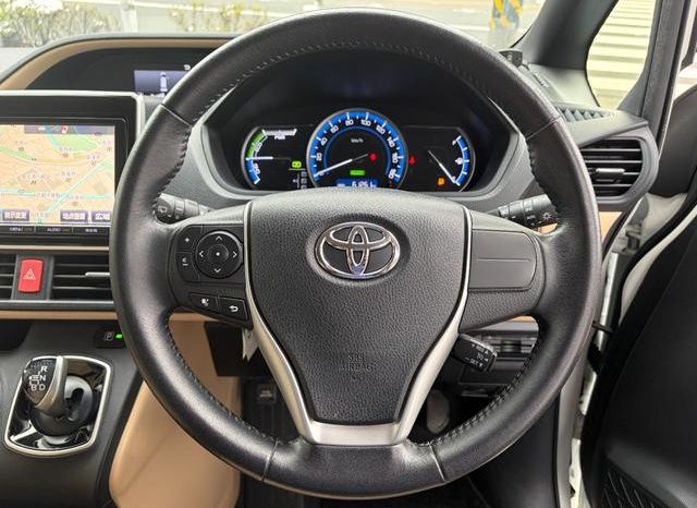 TOYOTA NOAH HYBRID G 2015 full