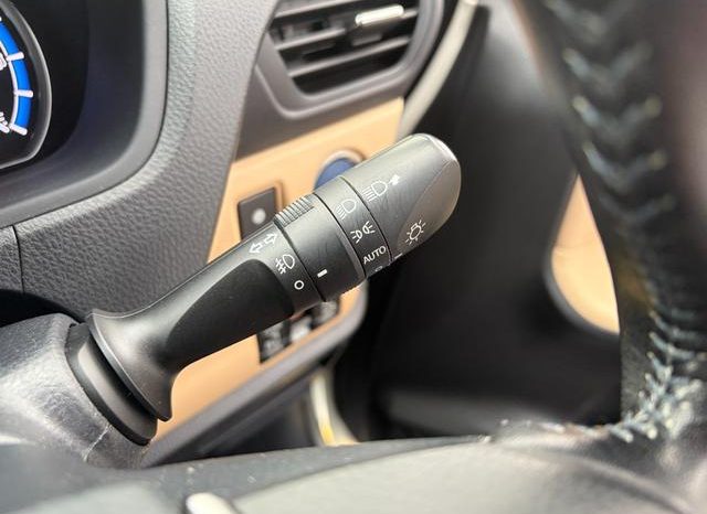 TOYOTA NOAH HYBRID G 2015 full