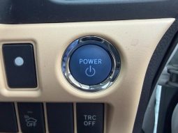 TOYOTA NOAH HYBRID G 2015 full