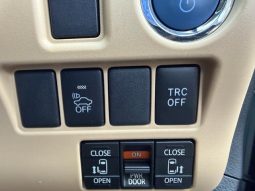 TOYOTA NOAH HYBRID G 2015 full