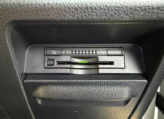 TOYOTA NOAH HYBRID G 2015 full