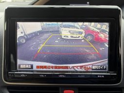 TOYOTA NOAH HYBRID G 2015 full