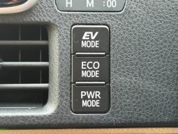 TOYOTA NOAH HYBRID G 2015 full