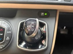 TOYOTA NOAH HYBRID G 2015 full