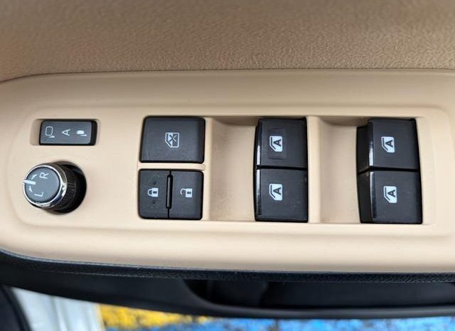 TOYOTA NOAH HYBRID G 2015 full