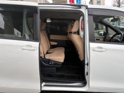 TOYOTA NOAH HYBRID G 2015 full