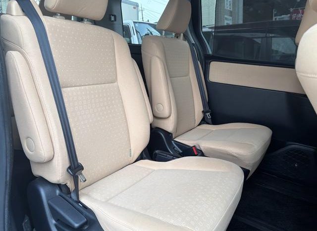 TOYOTA NOAH HYBRID G 2015 full