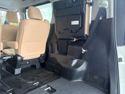 TOYOTA NOAH HYBRID G 2015 full