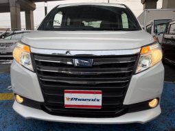 TOYOTA NOAH HYBRID G 2015 full