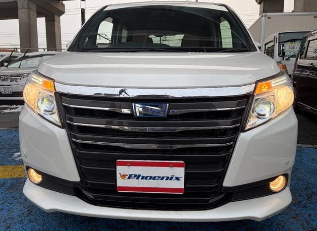 TOYOTA NOAH HYBRID G 2015 full