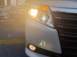 TOYOTA NOAH HYBRID G 2015 full