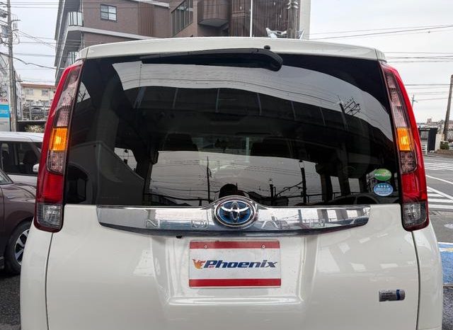 TOYOTA NOAH HYBRID G 2015 full