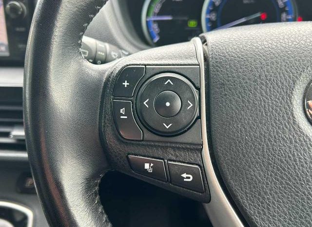 TOYOTA VOXY HYBRID V 2015 full