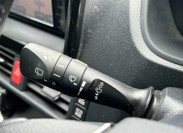 TOYOTA VOXY HYBRID V 2015 full