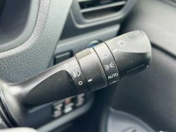 TOYOTA VOXY HYBRID V 2015 full