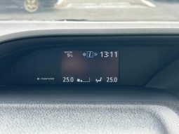 TOYOTA VOXY HYBRID V 2015 full