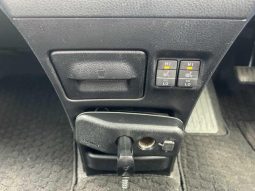 TOYOTA VOXY HYBRID V 2015 full