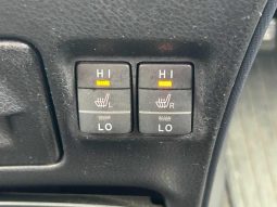 TOYOTA VOXY HYBRID V 2015 full