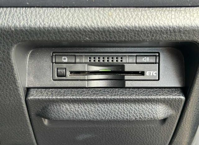 TOYOTA VOXY HYBRID V 2015 full