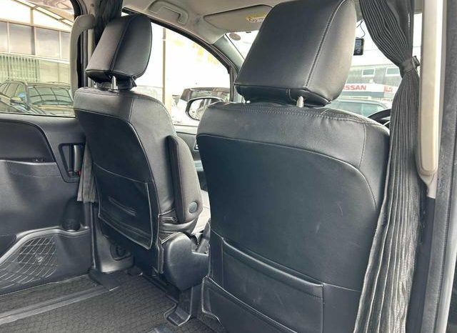 TOYOTA VOXY HYBRID V 2015 full