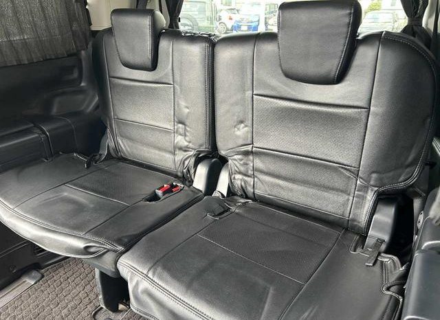 TOYOTA VOXY HYBRID V 2015 full