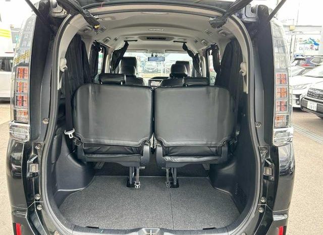 TOYOTA VOXY HYBRID V 2015 full