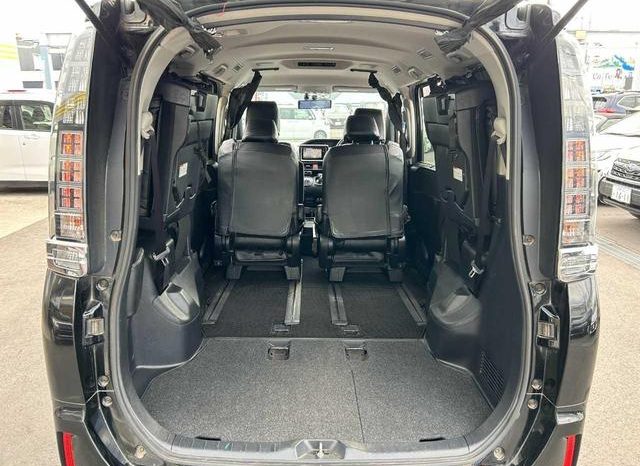 TOYOTA VOXY HYBRID V 2015 full