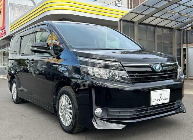TOYOTA VOXY HYBRID V 2015 full