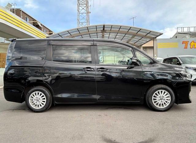 TOYOTA VOXY HYBRID V 2015 full