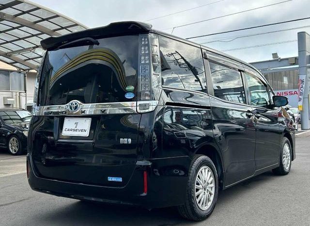 TOYOTA VOXY HYBRID V 2015 full