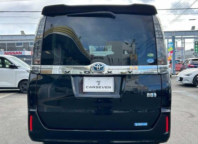 TOYOTA VOXY HYBRID V 2015 full