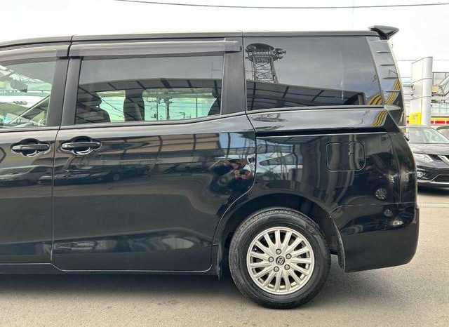 TOYOTA VOXY HYBRID V 2015 full