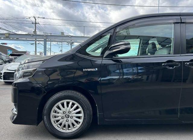 TOYOTA VOXY HYBRID V 2015 full
