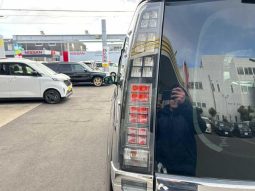 TOYOTA VOXY HYBRID V 2015 full