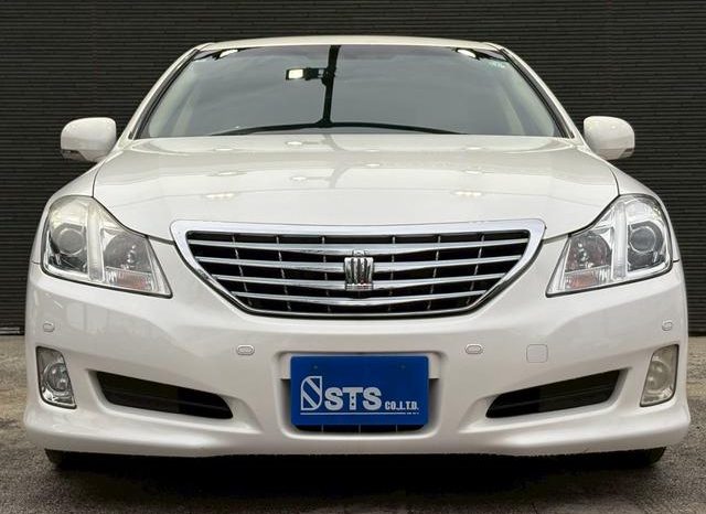 TOYOTA CROWN ROYAL SALOON NAVI PACKAGE full