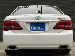 TOYOTA CROWN ROYAL SALOON NAVI PACKAGE full