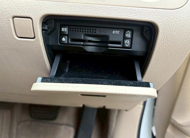 TOYOTA CROWN ROYAL SALOON NAVI PACKAGE full