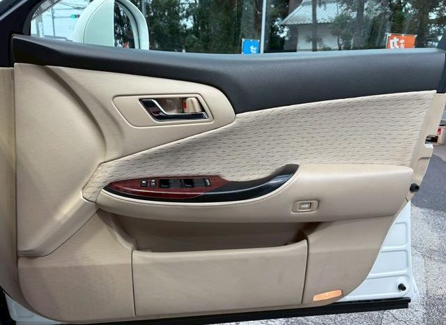 TOYOTA CROWN ROYAL SALOON NAVI PACKAGE full