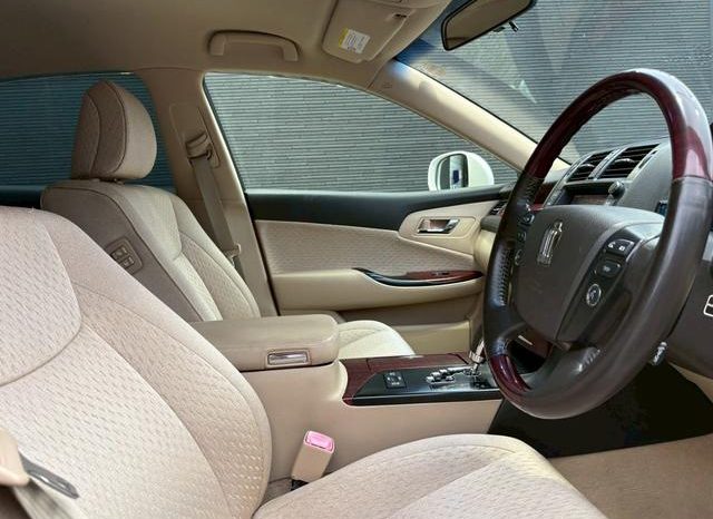 TOYOTA CROWN ROYAL SALOON NAVI PACKAGE full