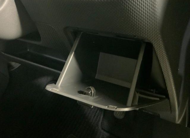 TOYOTA IST 150G 2012 full