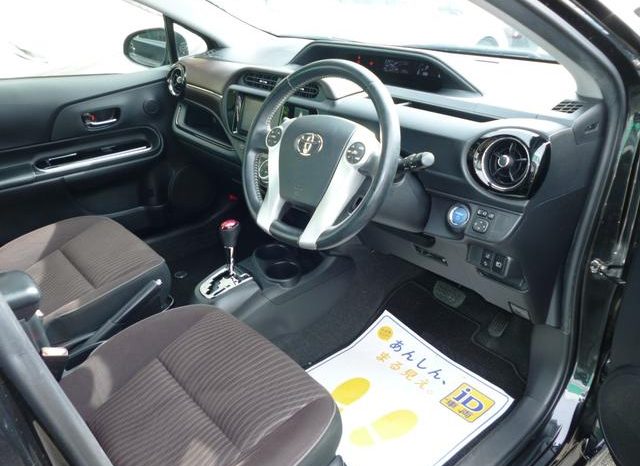 TOYOTA AQUA G 2017 full